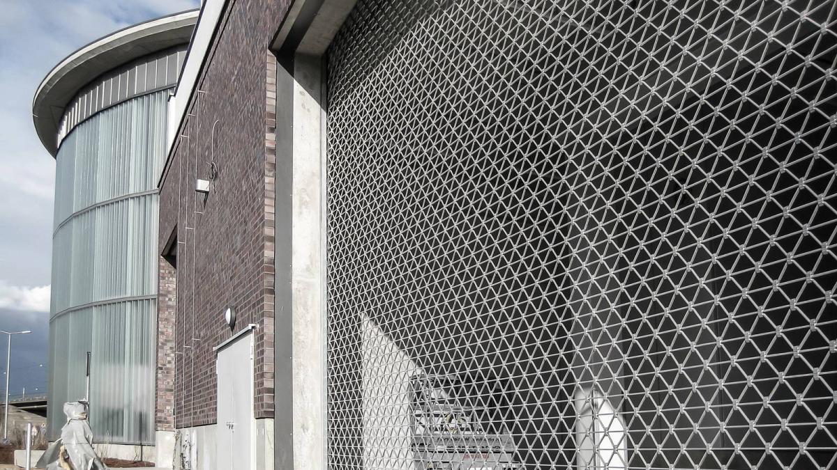Roller grille
